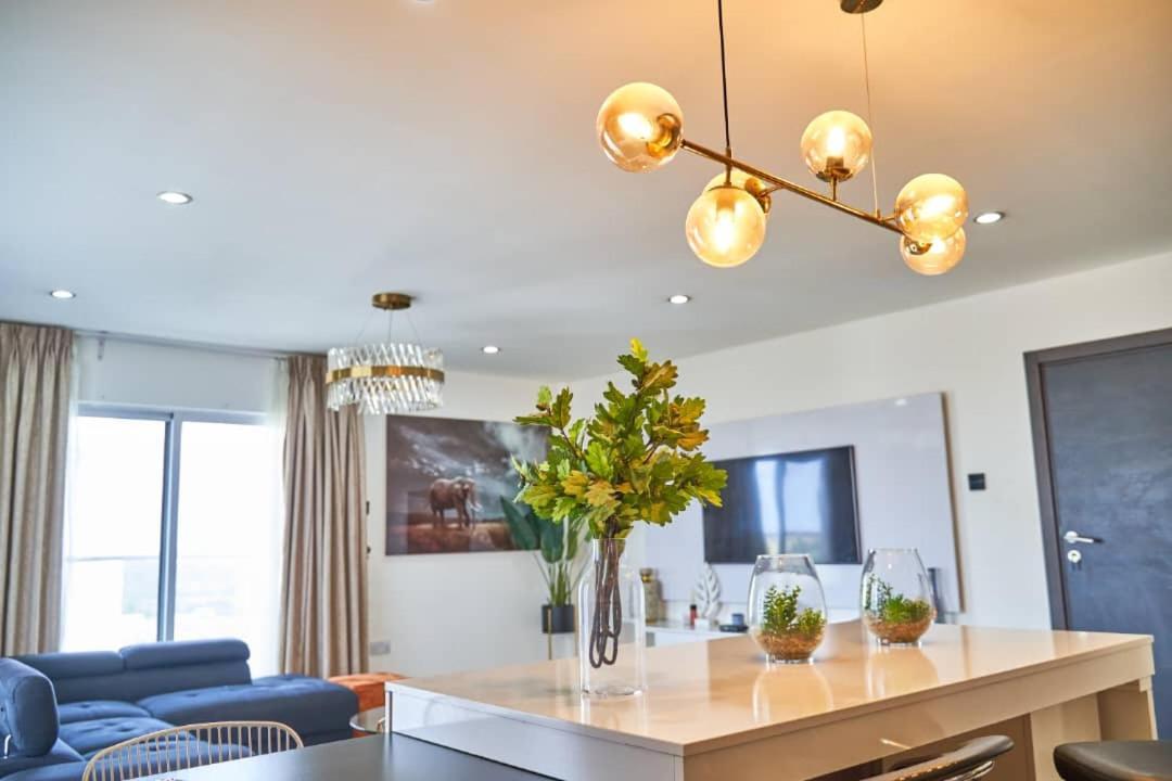 The Gallery Luxury Suites Cpg East Legon Zewnętrze zdjęcie
