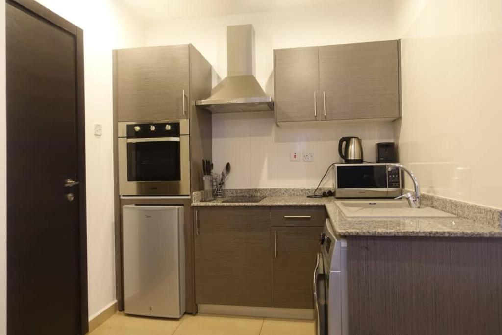 The Gallery Luxury Suites Cpg East Legon Zewnętrze zdjęcie