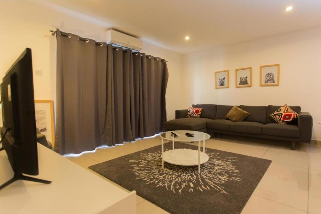 The Gallery Luxury Suites Cpg East Legon Zewnętrze zdjęcie