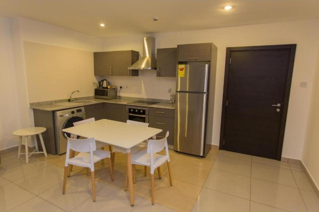 The Gallery Luxury Suites Cpg East Legon Zewnętrze zdjęcie