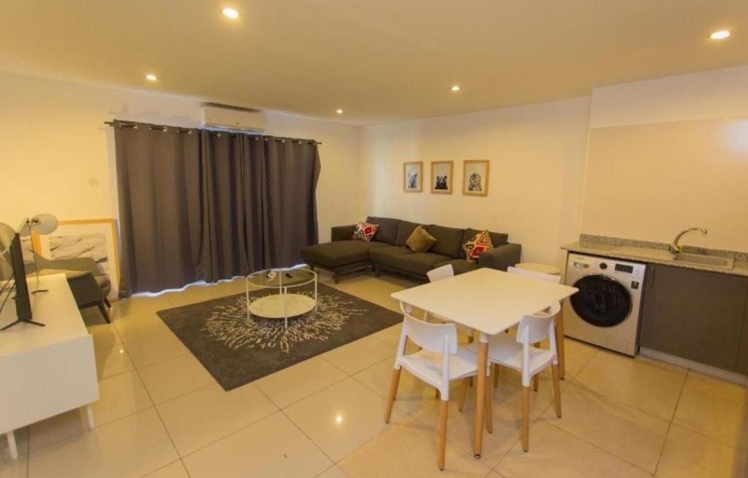 The Gallery Luxury Suites Cpg East Legon Zewnętrze zdjęcie